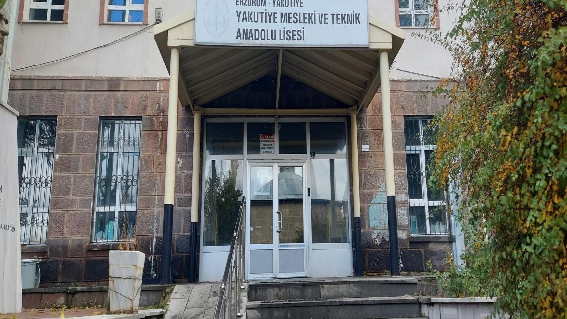 Yakutiye Mesleki ve Teknik Anadolu Lisesi Fotoğrafı